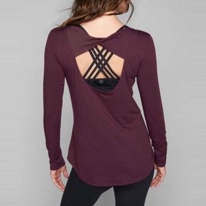 Athleta, Long Sleeve Activewear Open Back Twist Maroon Color EUC XS